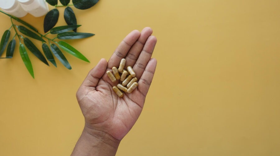 Le guide des plantes adaptogènes (Ashwagandha, Rhodiola) pour combattre le stress